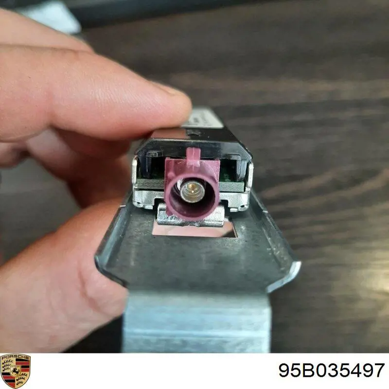 95B035497 Porsche 