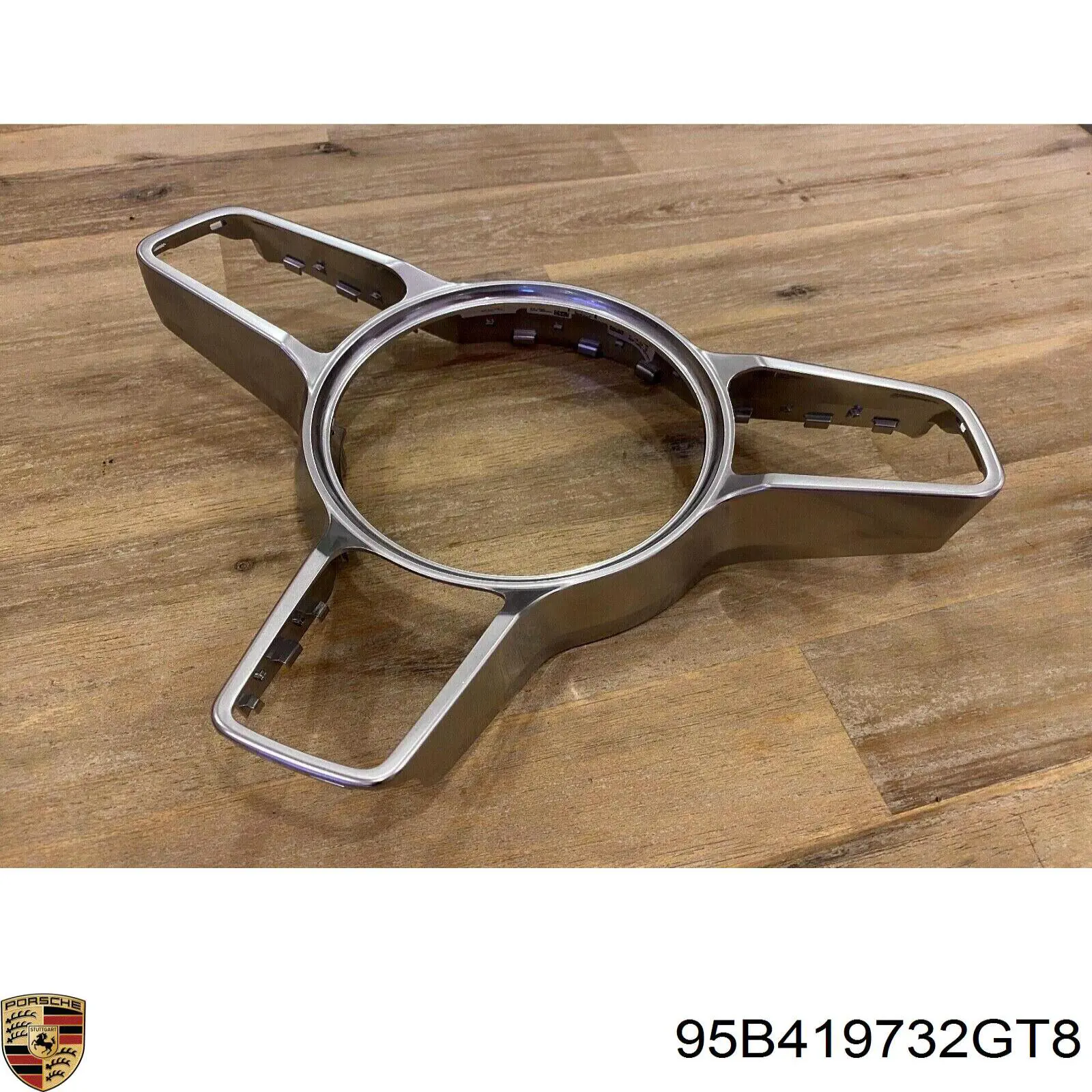 95B419732GT8 Porsche Накладка рулевого колеса