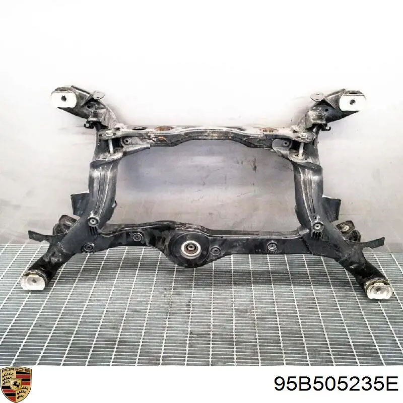 Балка задней подвески поперечная Porsche 95B505235E цена, от 570.13 USD