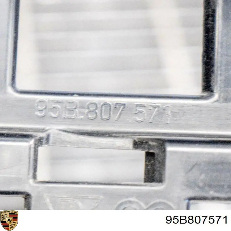 Крепление бамера левое Porsche 95B807571 цена, от 41.64 USD