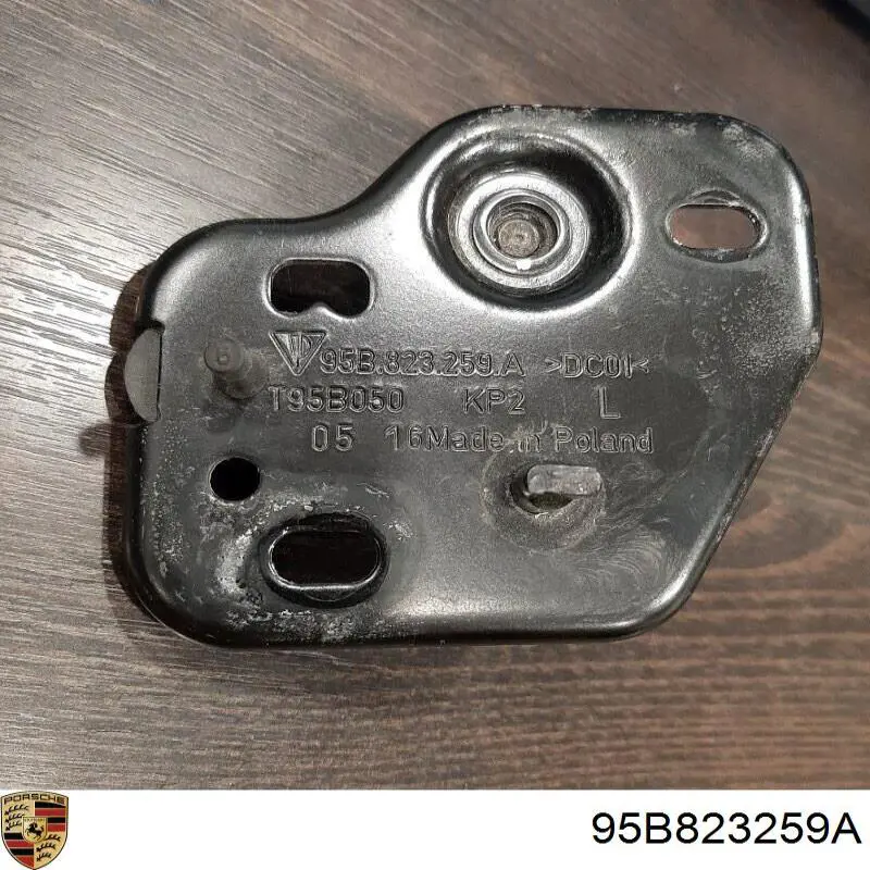  Porsche 95B823259A цена, от 35.46 USD