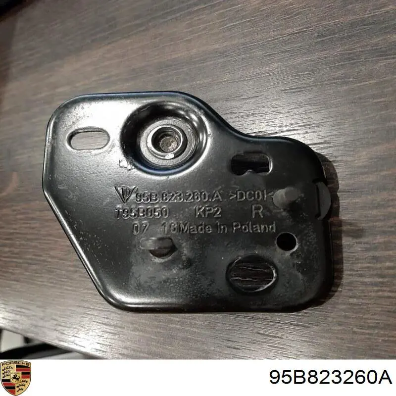 Купить 95B823260A Porsche 