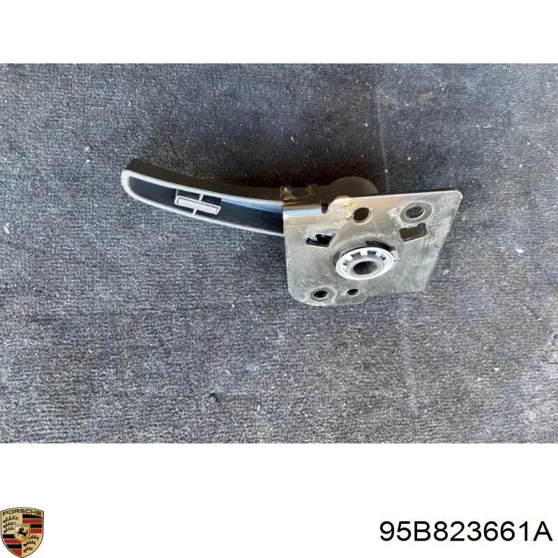 Купить 95B823661A Porsche Ручка открывания капота