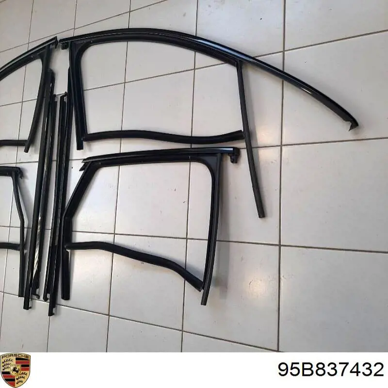 Купить 95B837432 Porsche 