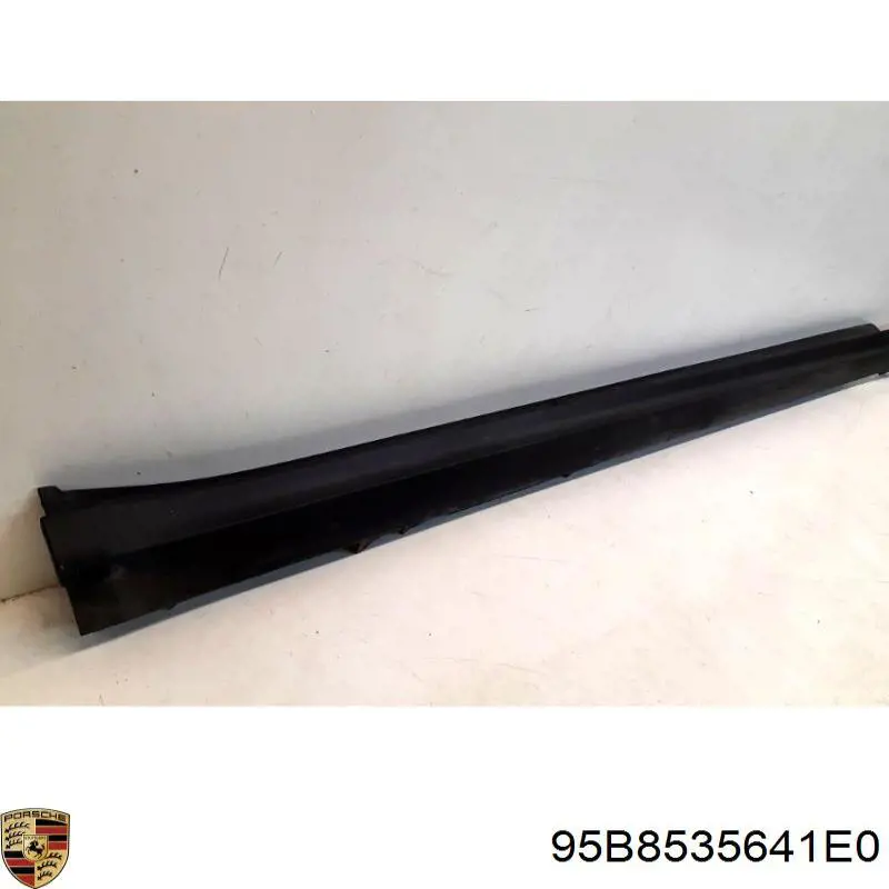 Купить 95B8535641E0 Porsche Накладка (молдинг) порога наружная правая