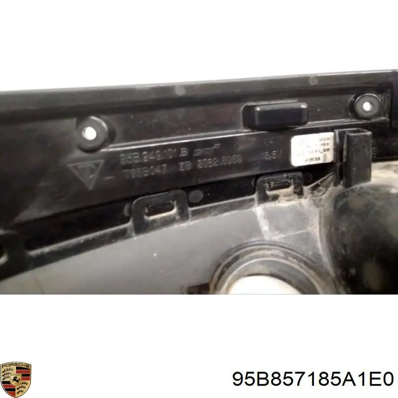  Porsche 95B857185A1E0 цена, от 175.27 USD