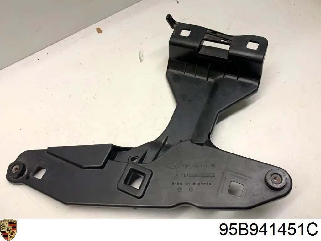Кронштейн (адаптер) крепления фары передней Porsche 95B941451C цена, от 19.00 USD