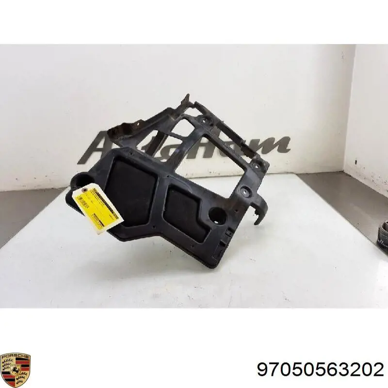 97050563202 Porsche 
