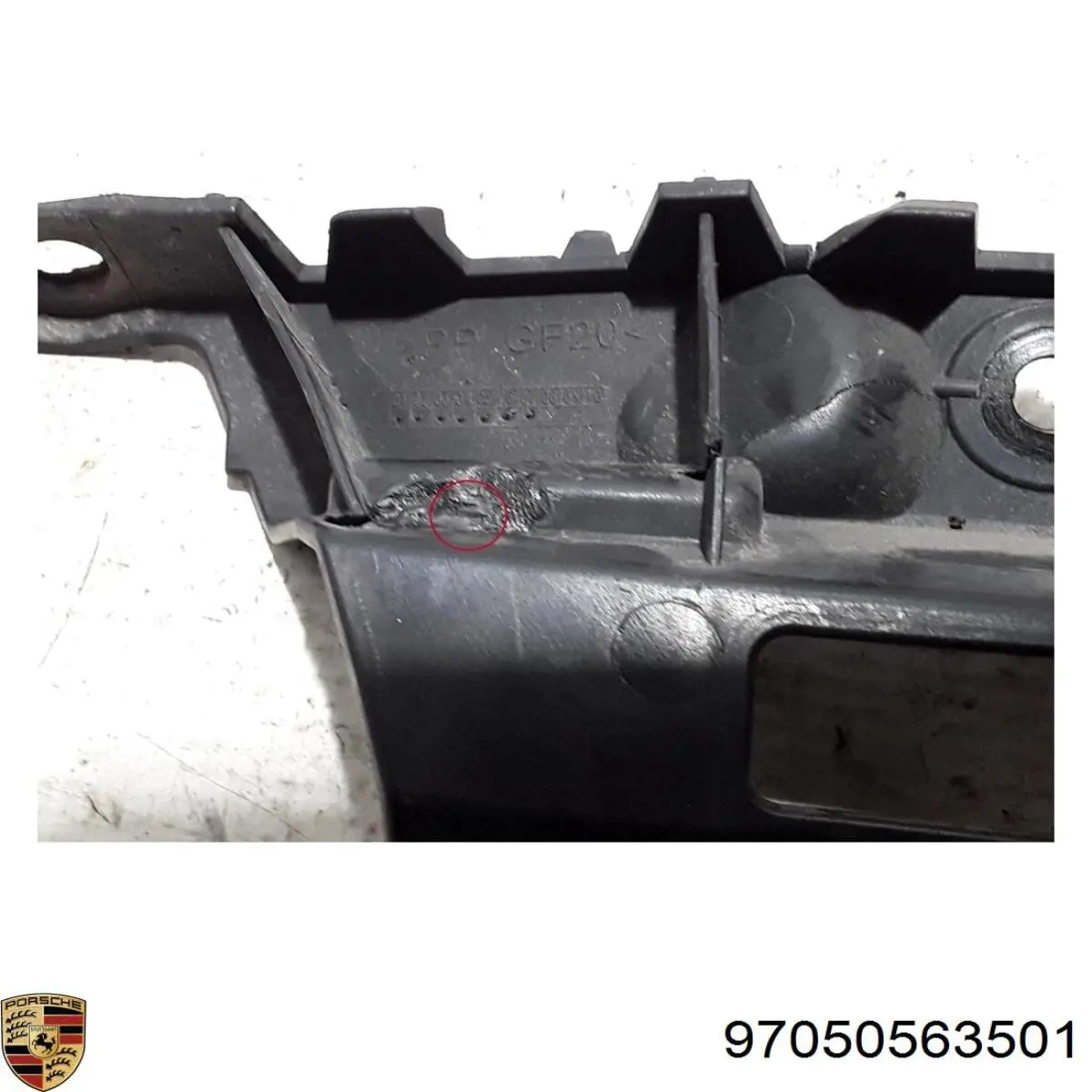 Крепление бамера левое Porsche 97050563500 цена, от 16.38 USD