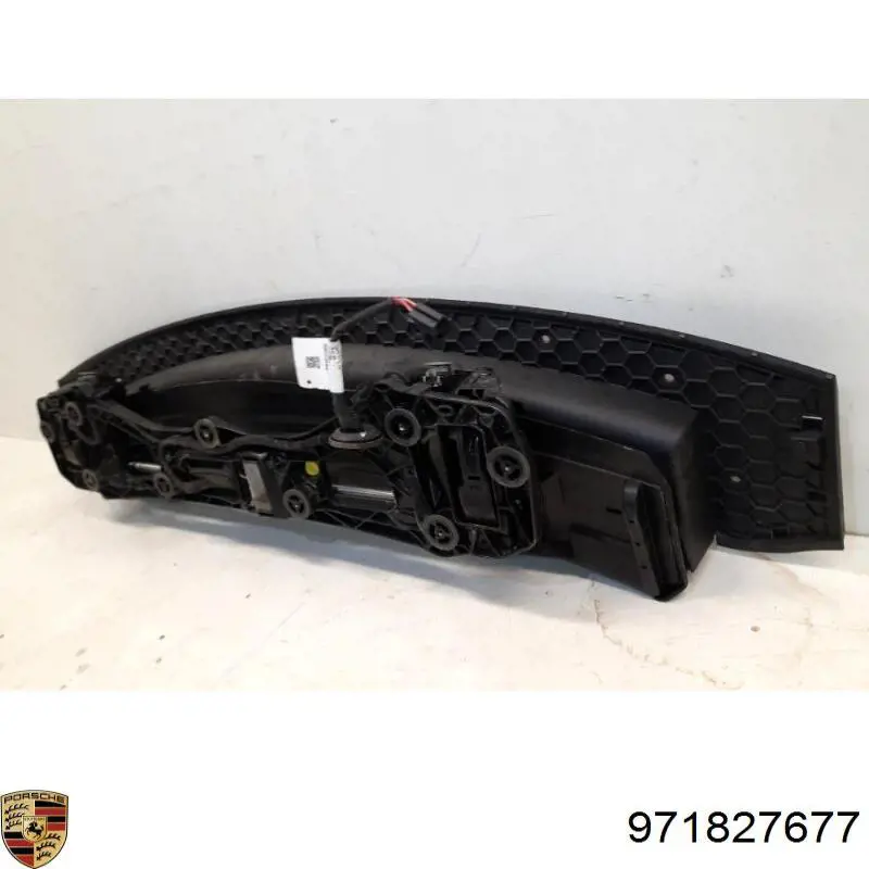 Спойлер крышки багажника Porsche 971827677 цена, от 762.71 USD
