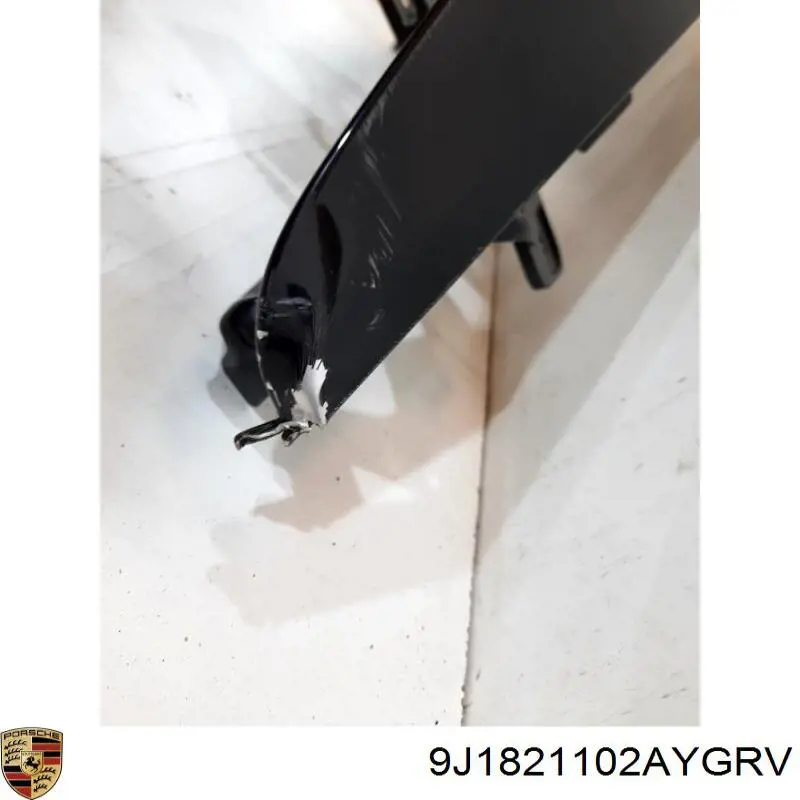 9J1821102AYGRV Porsche Переднее правое крыло