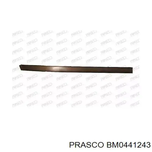 Накладка бампера переднего правая Prasco BM0441243