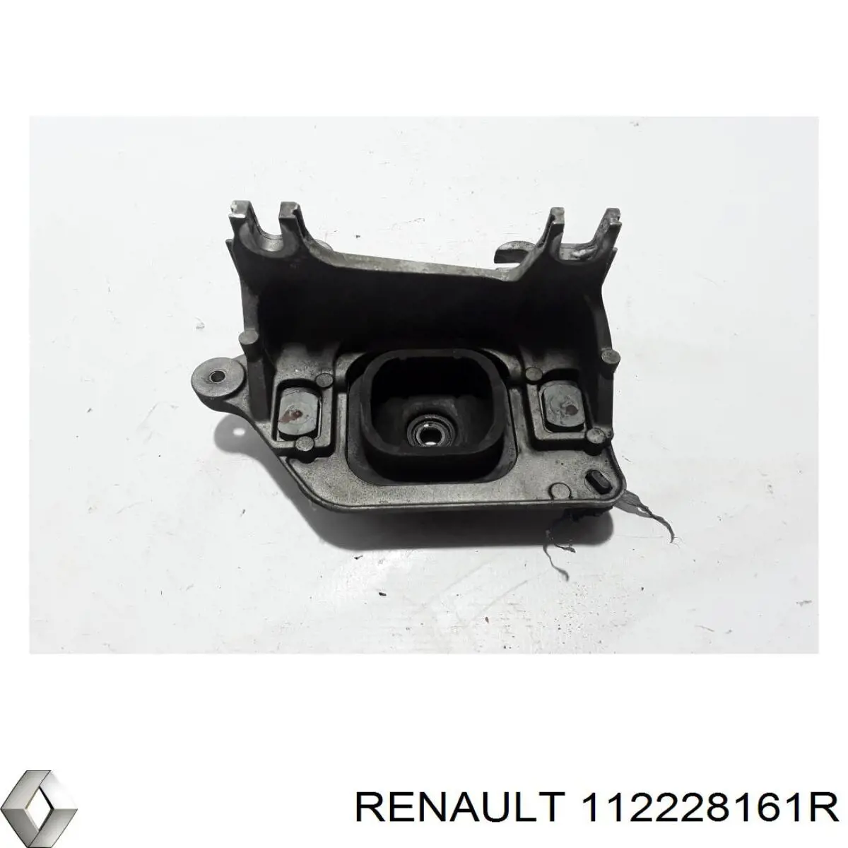 112228161R Renault (RVI) Крепление подушки коробки передач