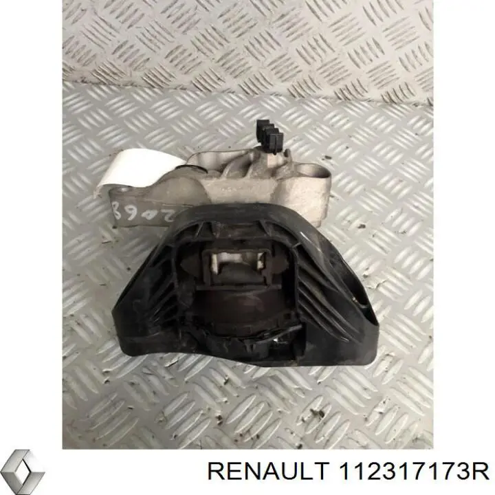 Купить 112317173R Nissan/Infiniti Кронштейн подушки (опоры) двигателя правой