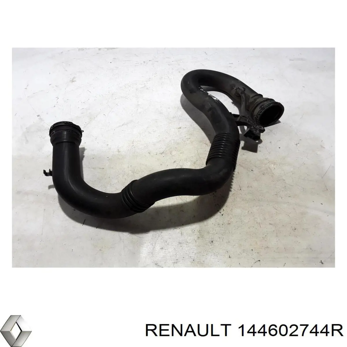 144602744R Renault (RVI) шланг (патрубок интеркуллера нижний)