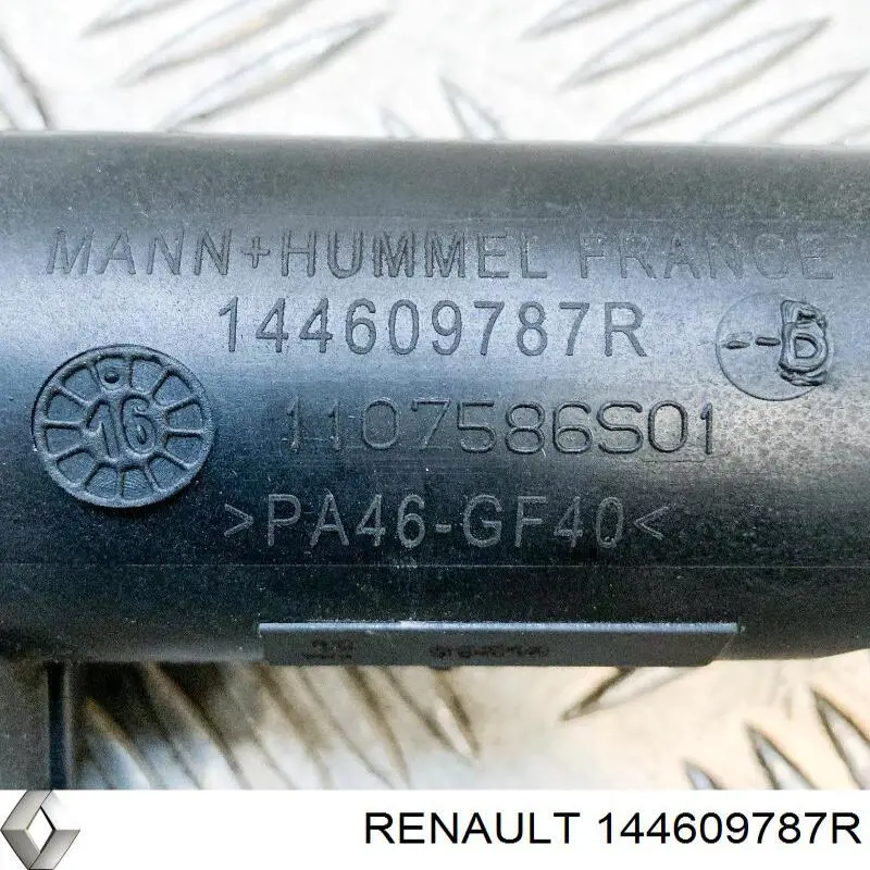 Купить 144609787R Renault (RVI) Патрубок интеркулера
