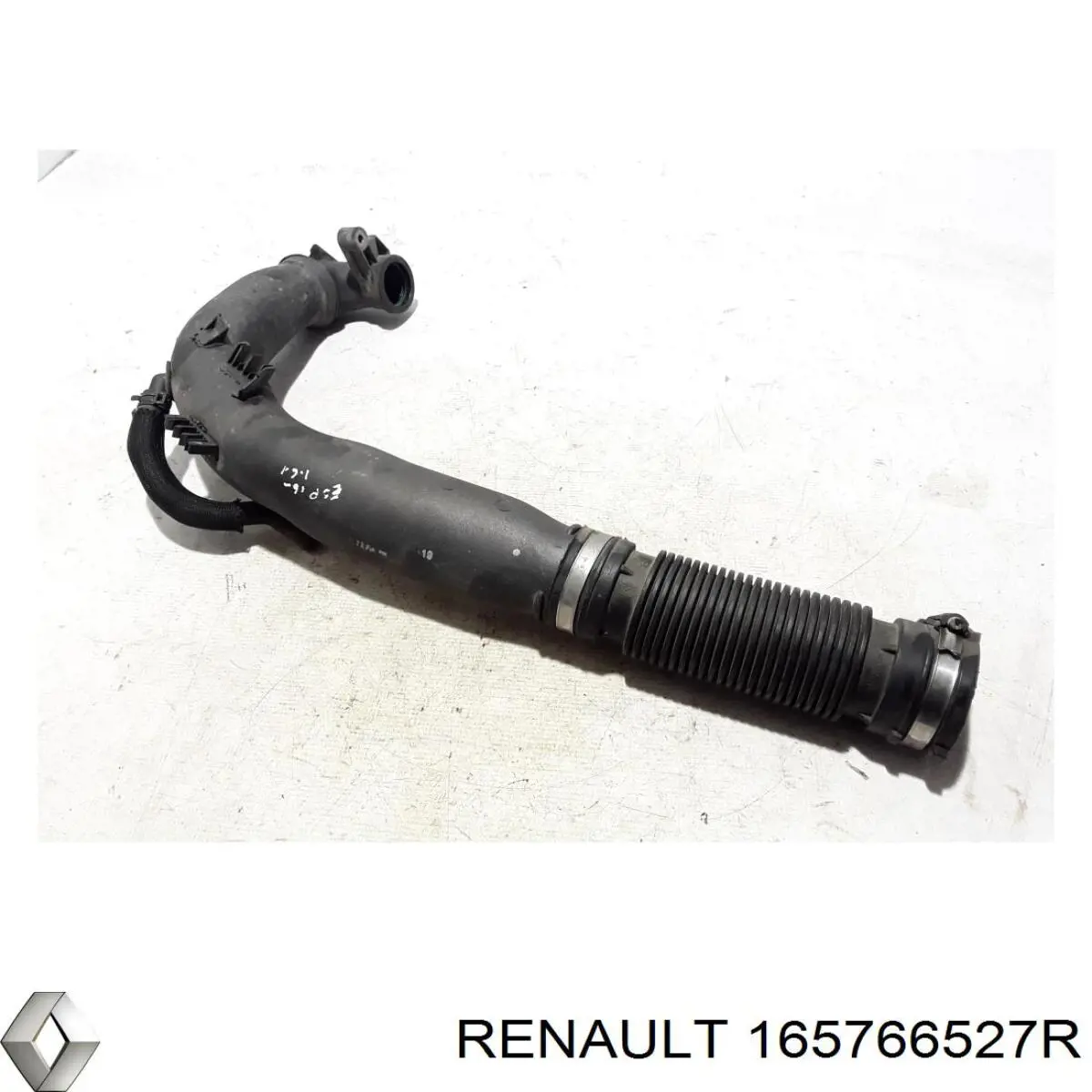 Выпускной патрубок воздушного фильтра 165766527R Renault (RVI)