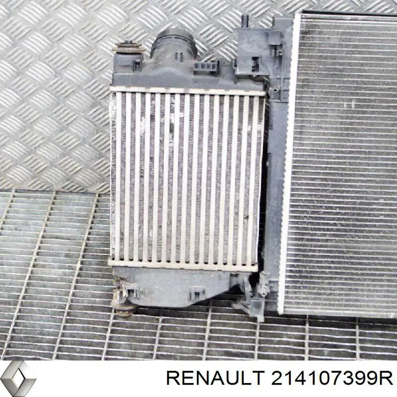 Радиатор охлаждения двигателя Renault (RVI) 214107399R