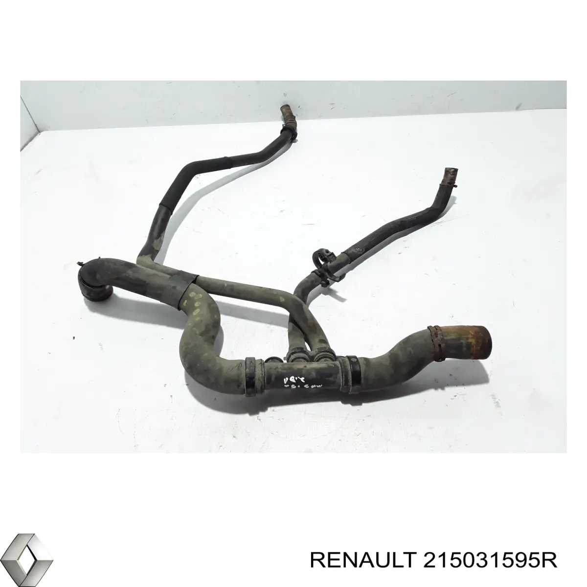 Шланг (патрубок) радиатора охлаждения нижний Renault (RVI) 215031595R