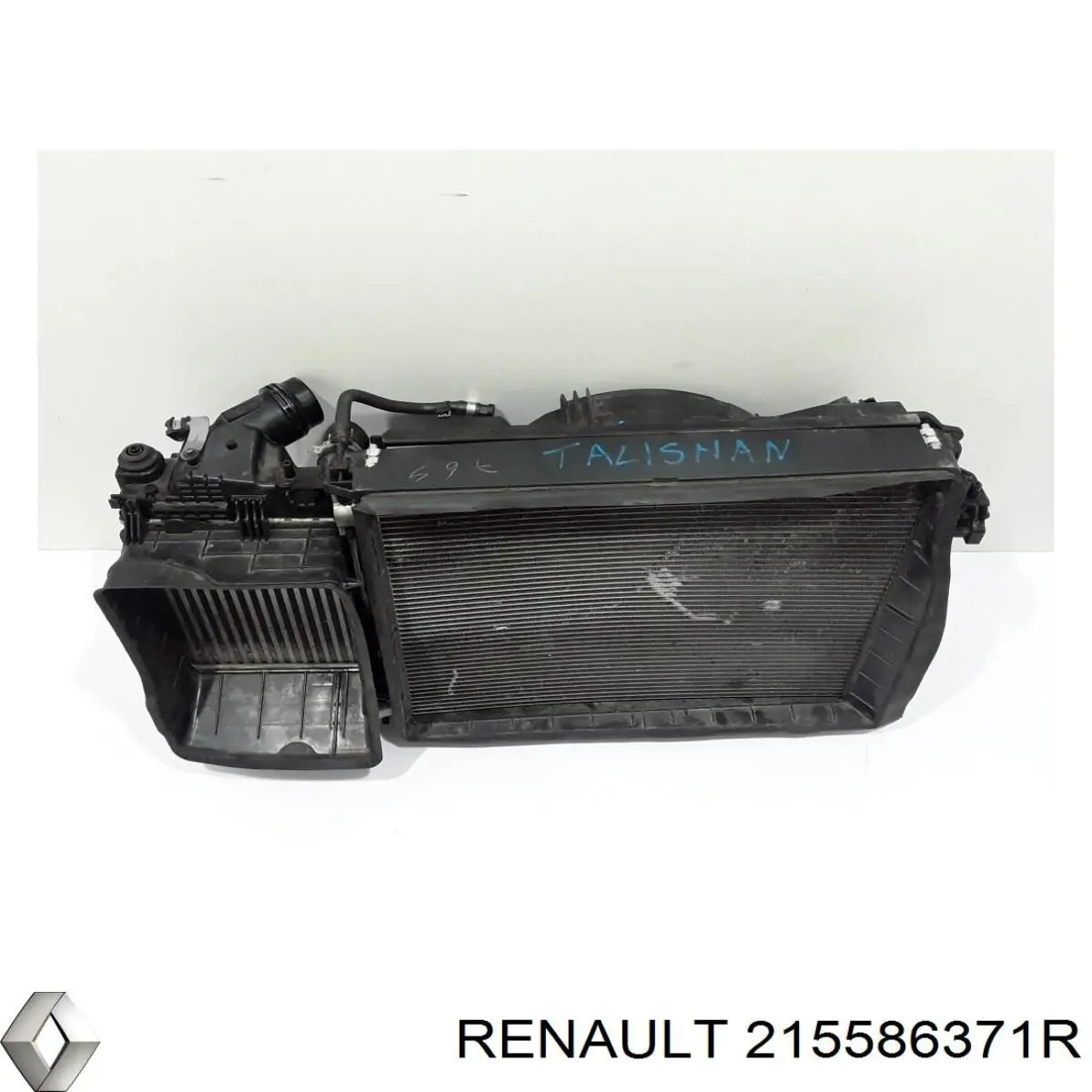 Воздуховод/дефлектор радиатора интеркуллера Renault (RVI) 215586371R