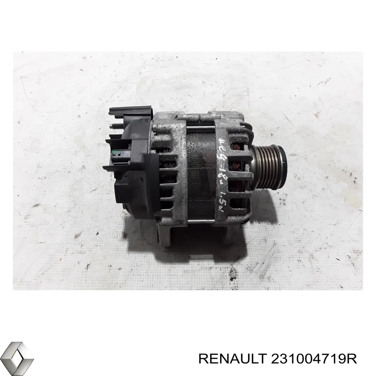 231004719R Renault (RVI) Генератор автомобильный