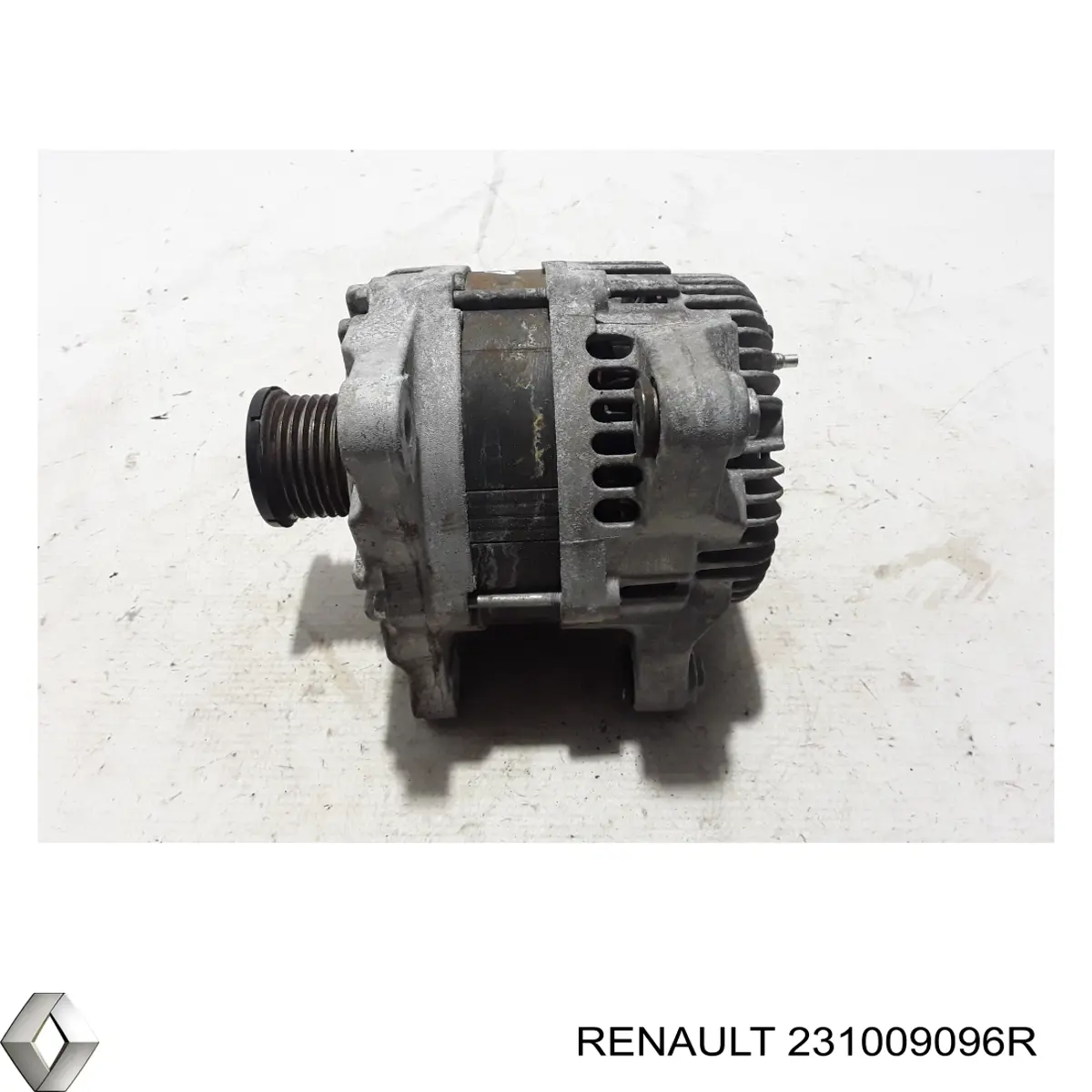 Генератор 231009096R Renault (RVI)