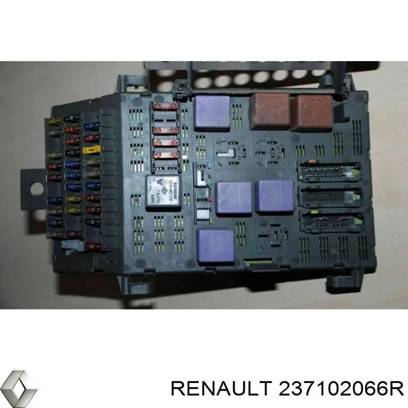 Купить 237102066R Renault (RVI) Электронный блок управления двигателем