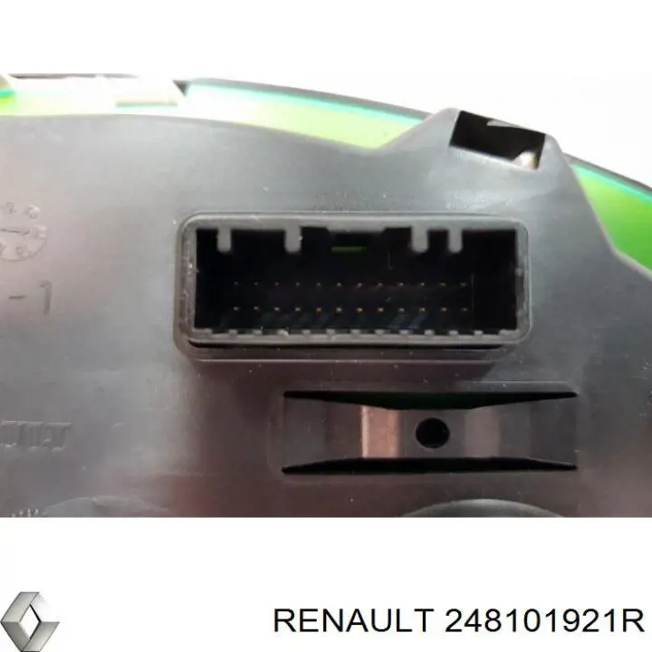 Купить 248101921R Renault (RVI) Панель приборов