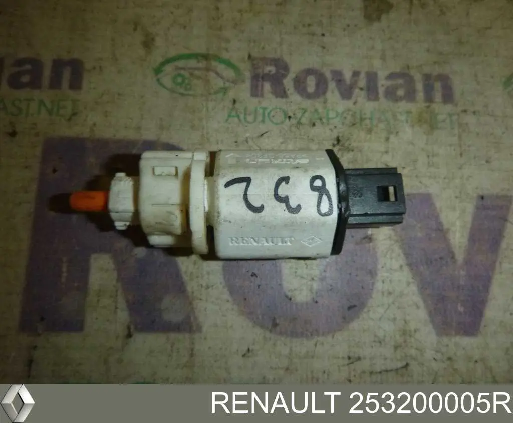Датчик стоп сигнала 253200005R Renault (RVI)