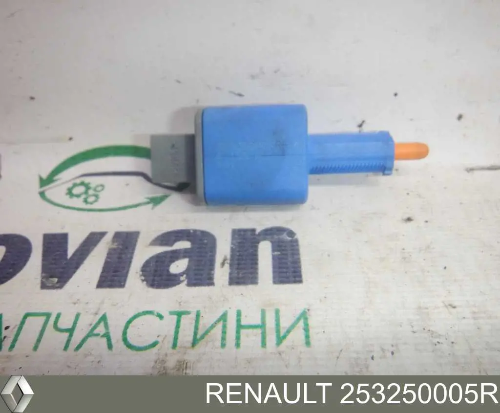 Датчик включения сцепления Renault (RVI) 253250005R