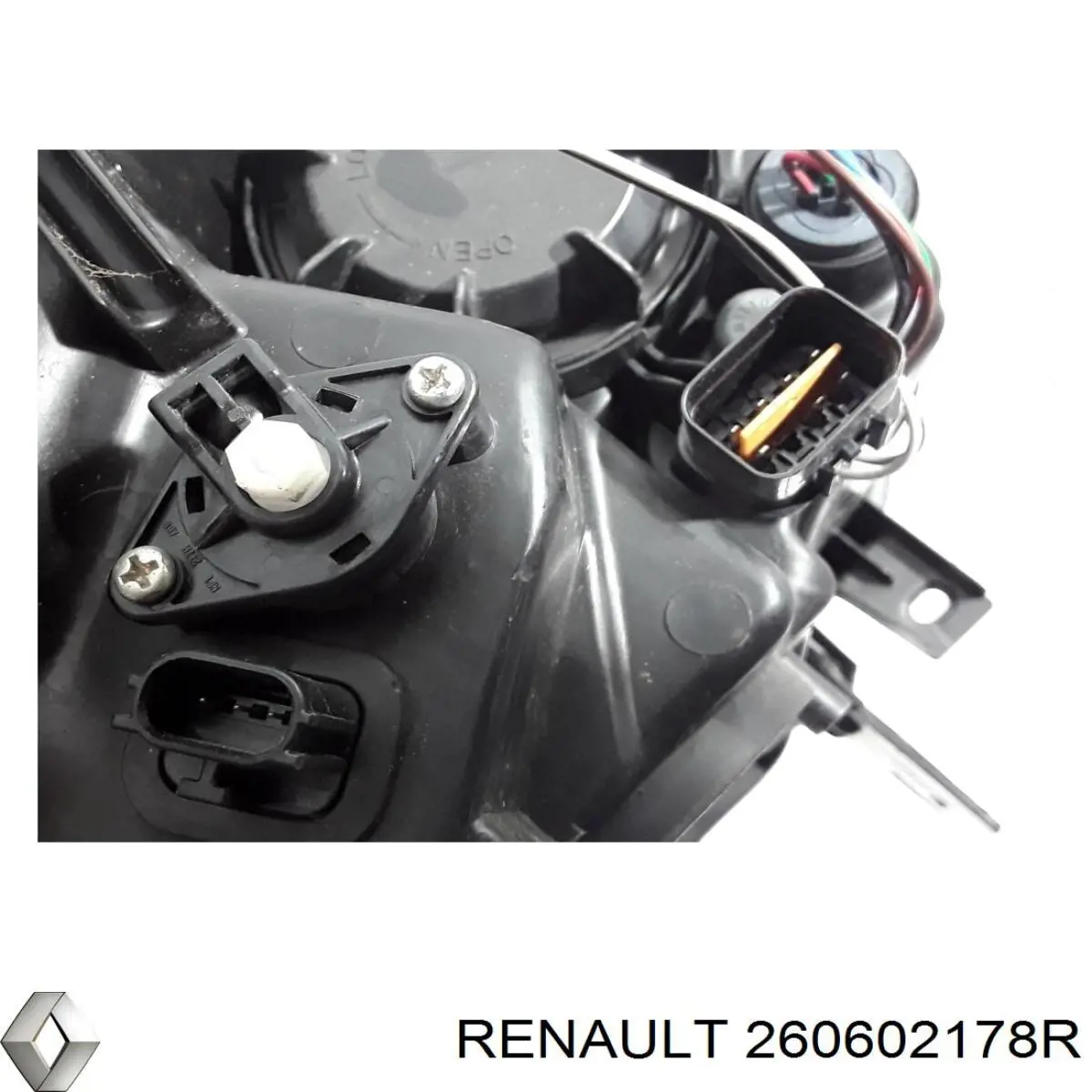 Левая фара 260602178R Renault (RVI)