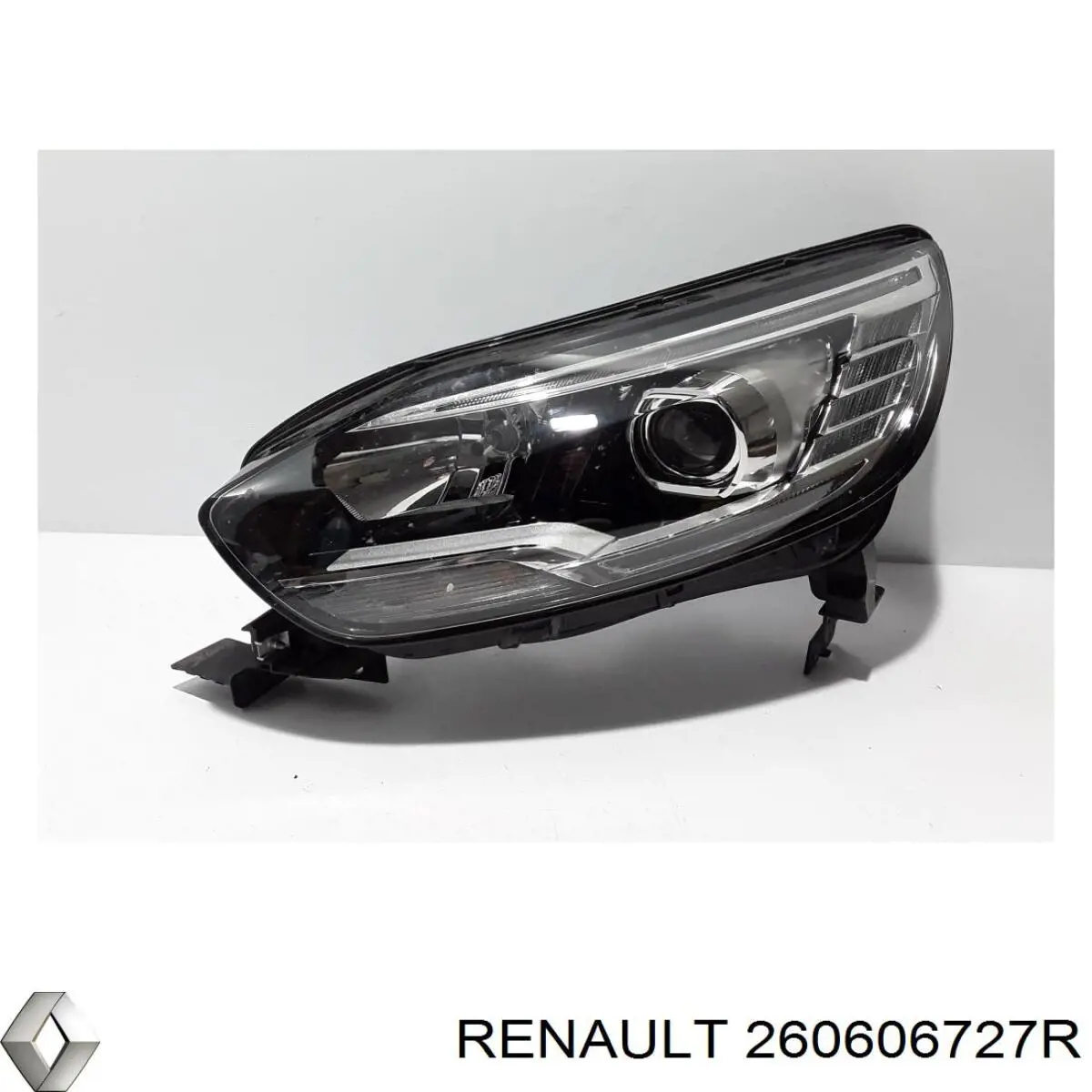 Фара левая 260606727R Renault (RVI)