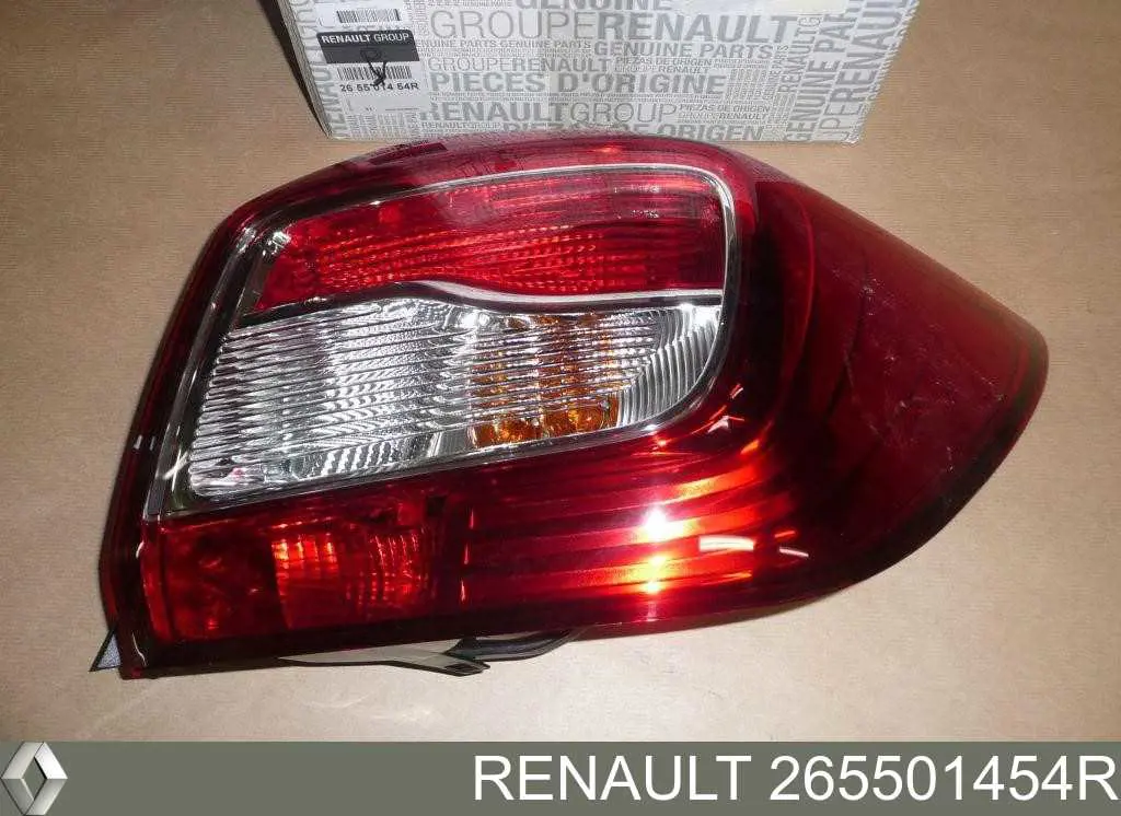Фонарь задний правый Renault (RVI) 265501454R