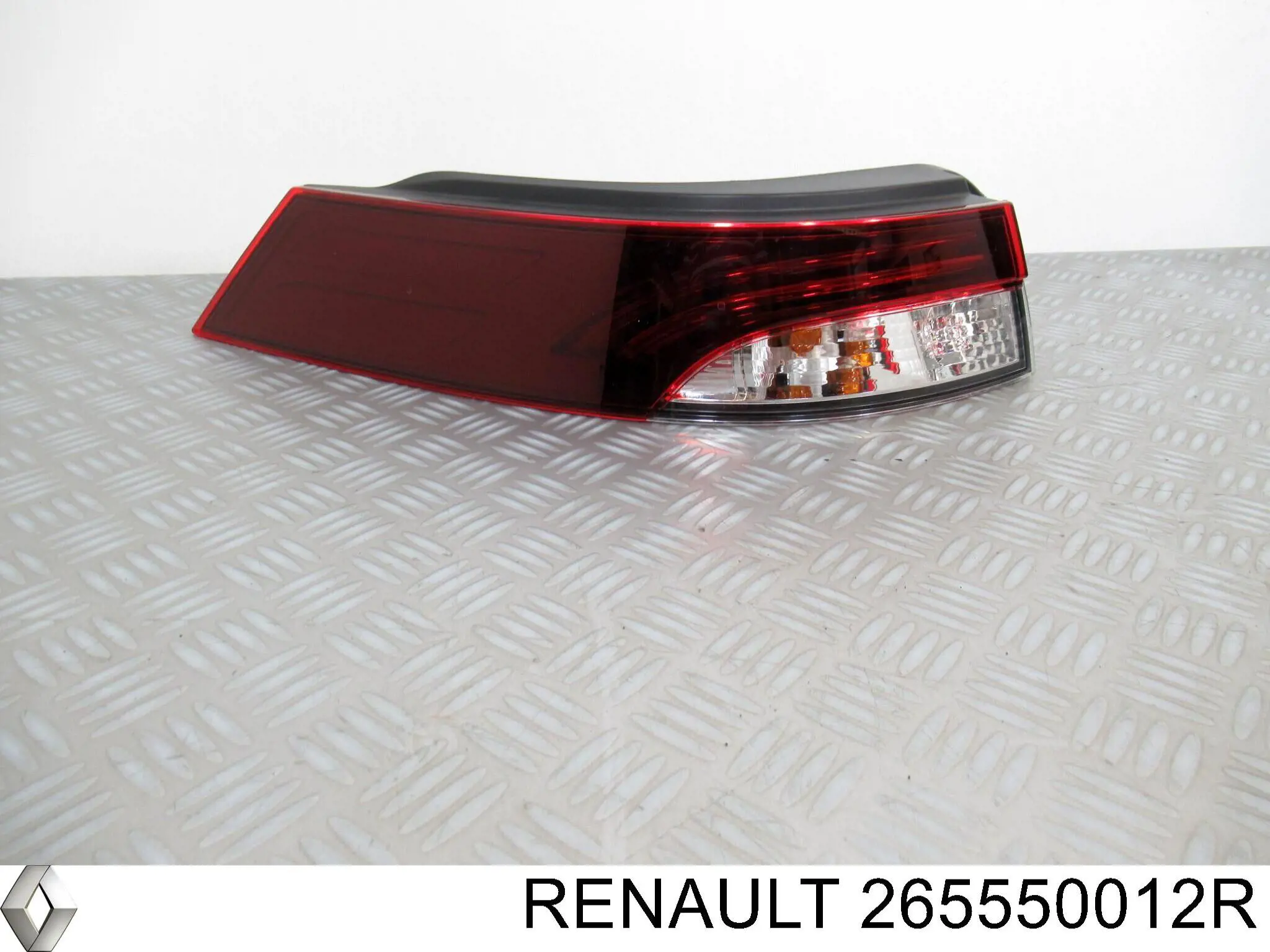Фонарь задний левый 265550012R Renault (RVI)