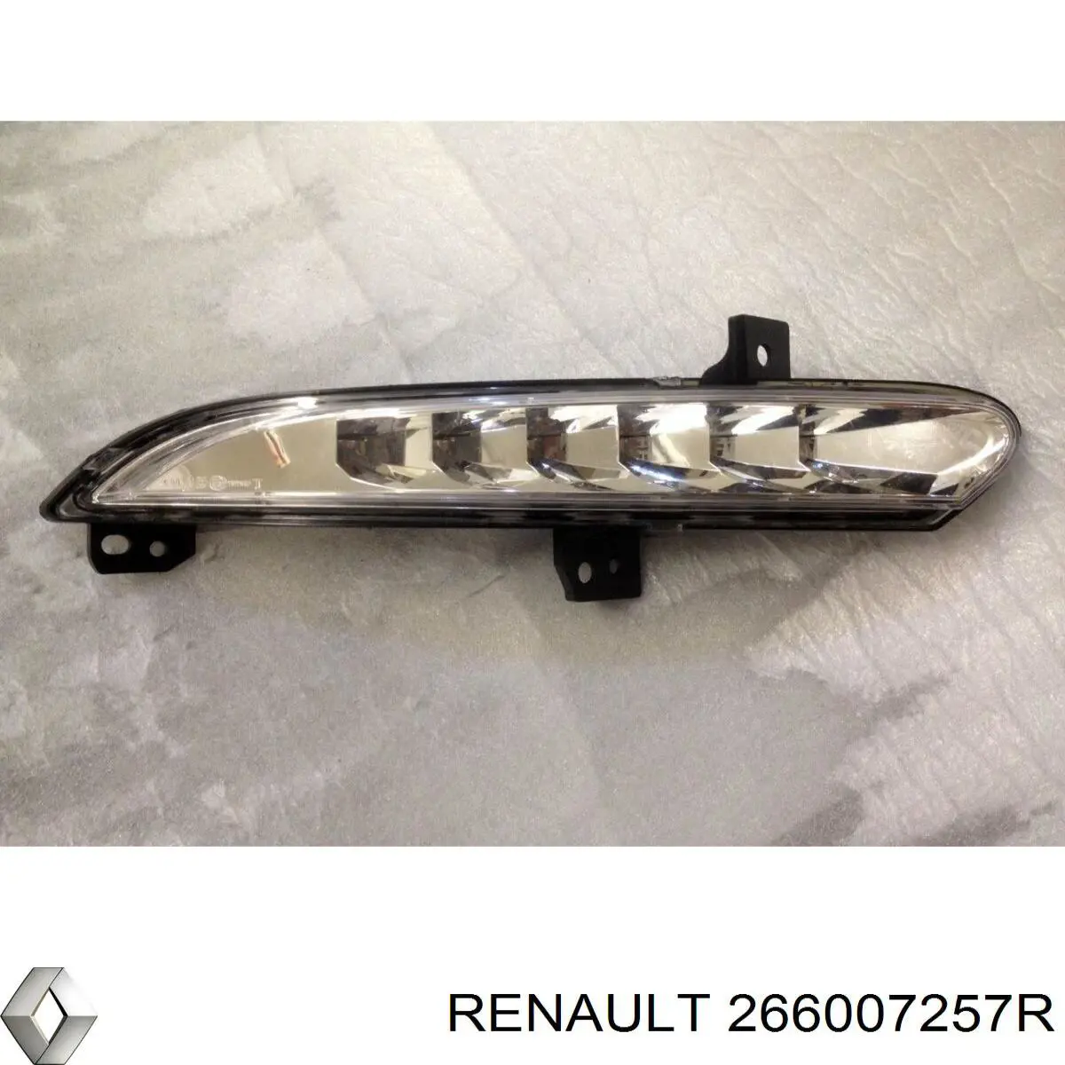 Фара дневного света правая Renault (RVI) 266006436R цена, от 138.27 USD