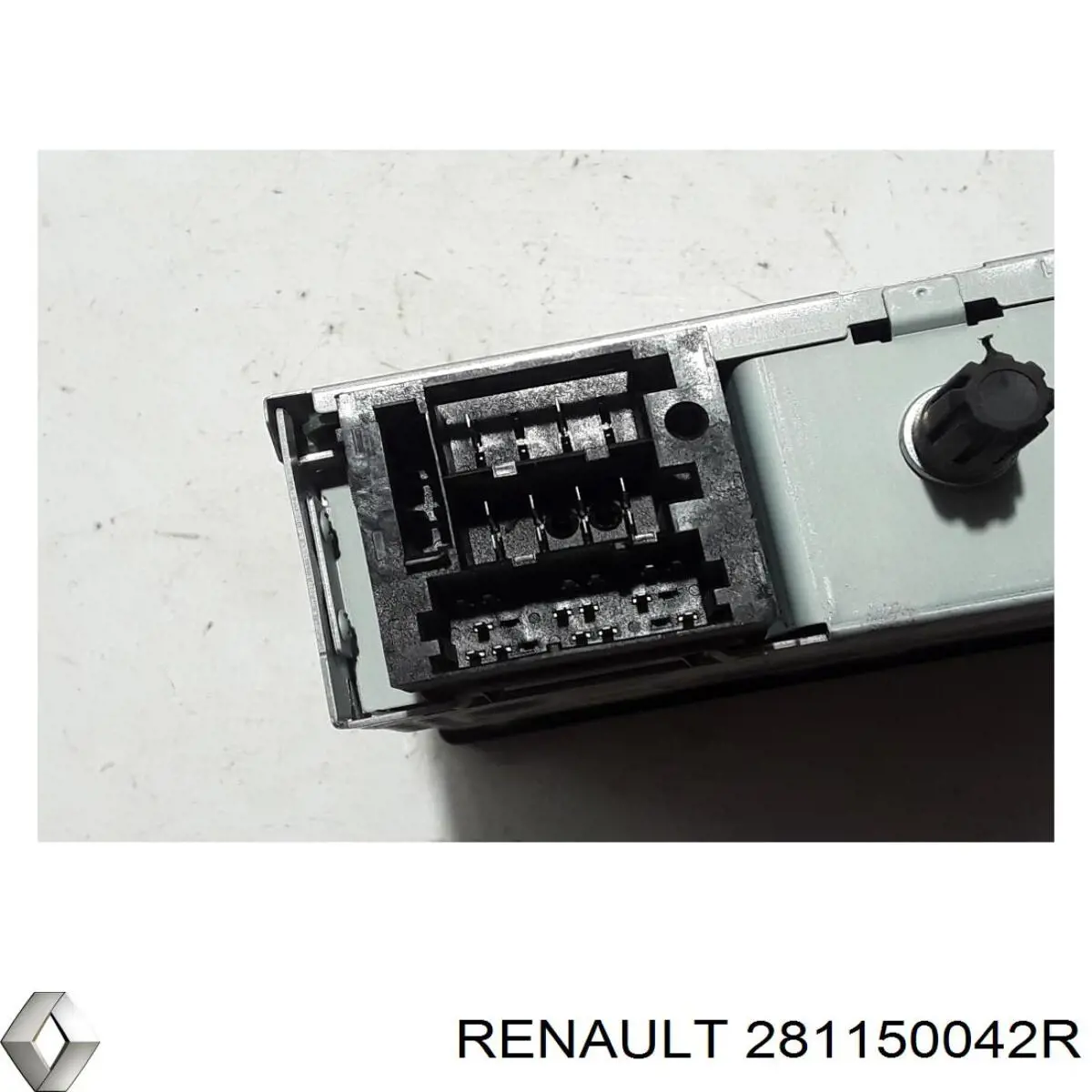 Магнитола (радио AM/FM) Renault (RVI) 281150042R цена, от 39.74 USD