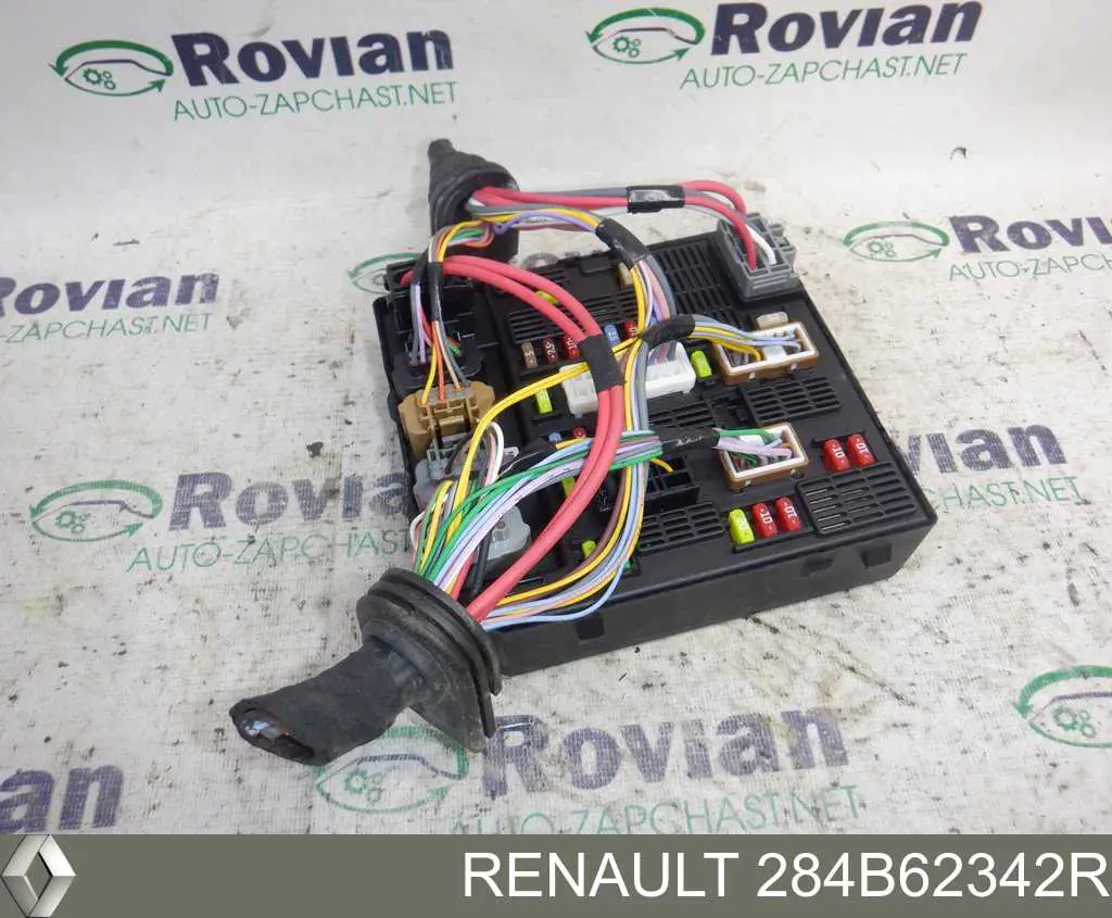 Коробка предохранителей Renault (RVI) 284B62342R цена, от 25.34 USD