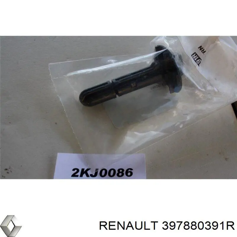 Купить 397880391R Renault (RVI) Кронштейн радиатора верхний