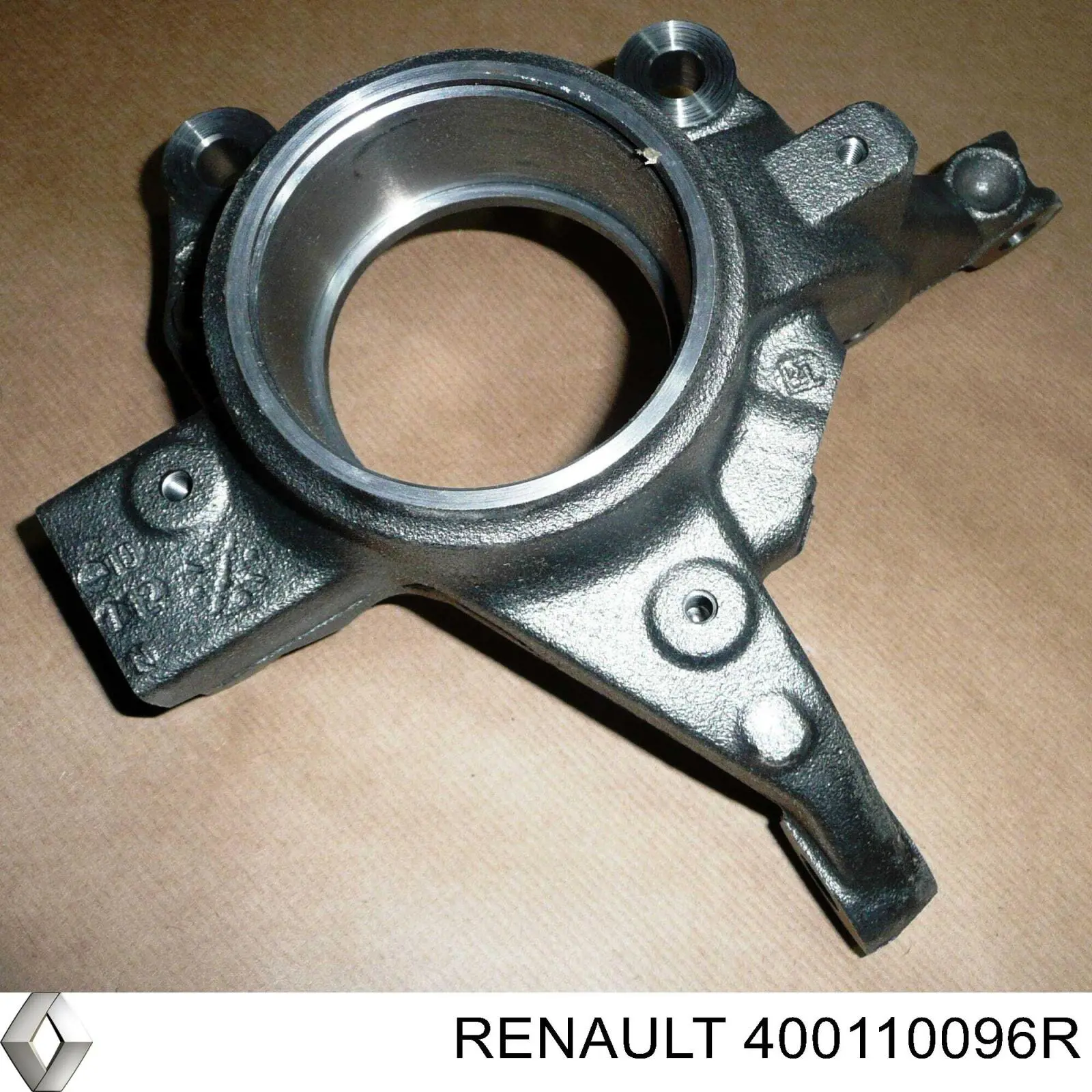 Цапфа (поворотный кулак) передний правый Renault (RVI) 400110096R цена, от 71.31 USD