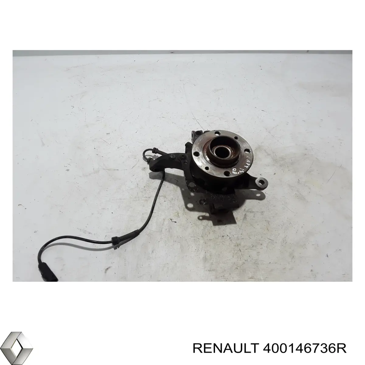 400146736R Renault (RVI) Цапфа - поворотный кулак передний, правый