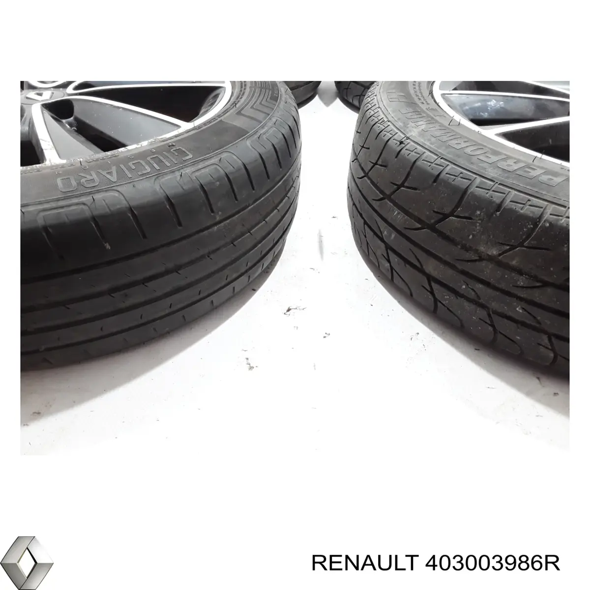 Купить 403003986R Renault (RVI) 