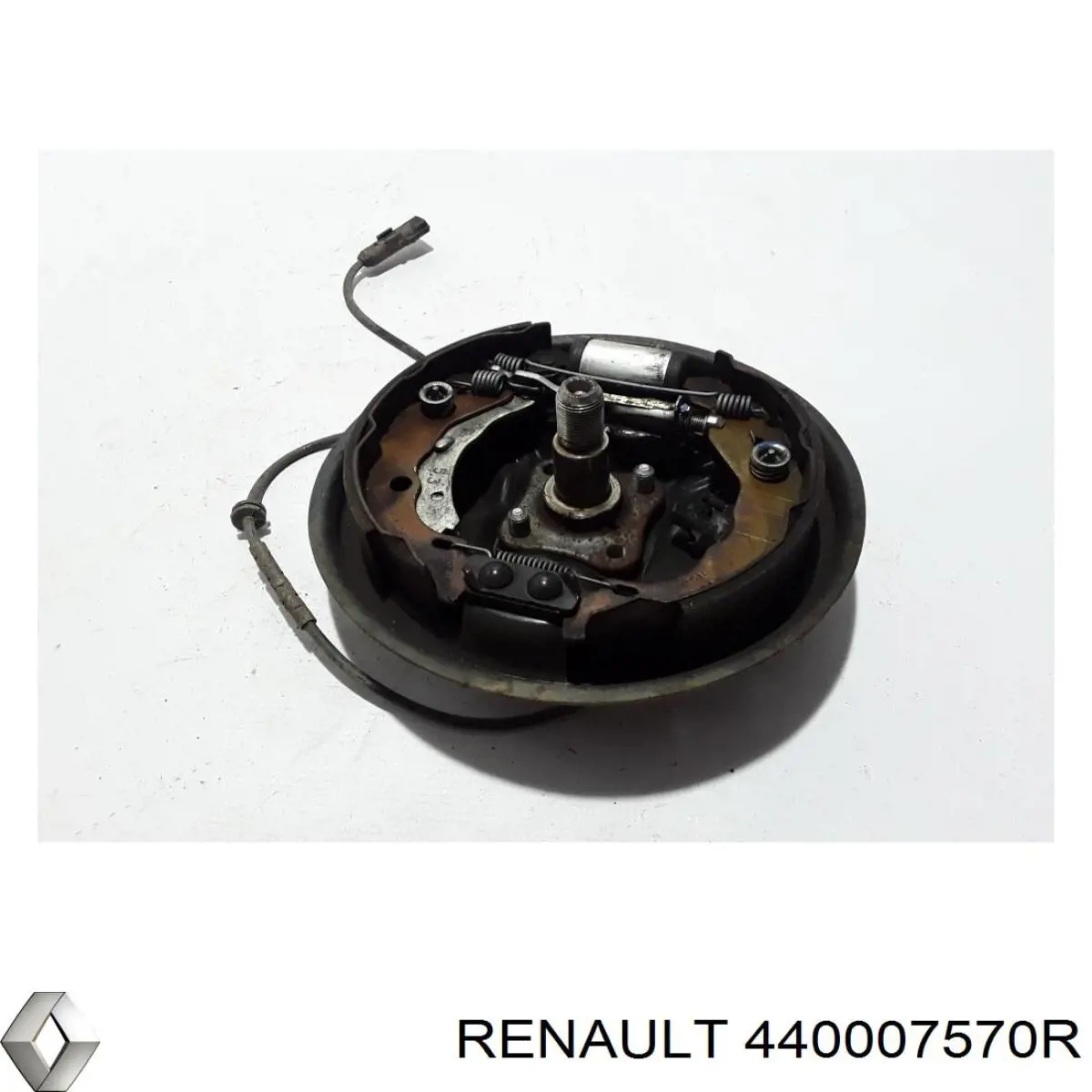 Диск опорный заднего тормозного барабана правый Renault (RVI) 440007570R цена, от 12.67 USD
