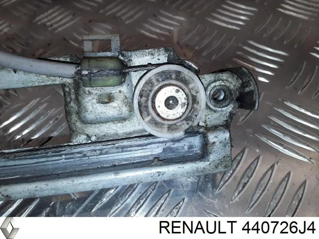 Мотор стеклоподъемника двери передней правой 440726J4 Renault (RVI)