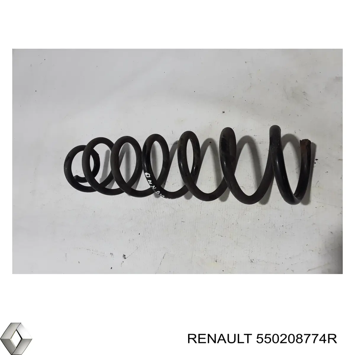 550208774R Renault (RVI) Пружина подвески задняя