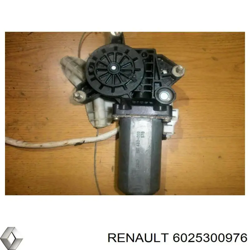 Механизм стеклоподъемника двери передней правой 6025300976 Renault (RVI)