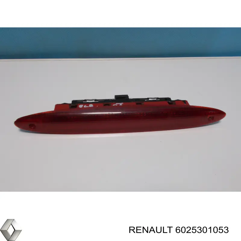 Стоп-сигнал задний дополнительный 6025301053 Renault (RVI)