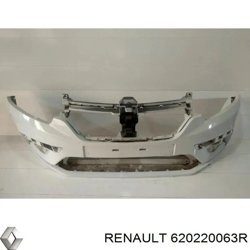 620220063R Renault (RVI) pára-choque dianteiro