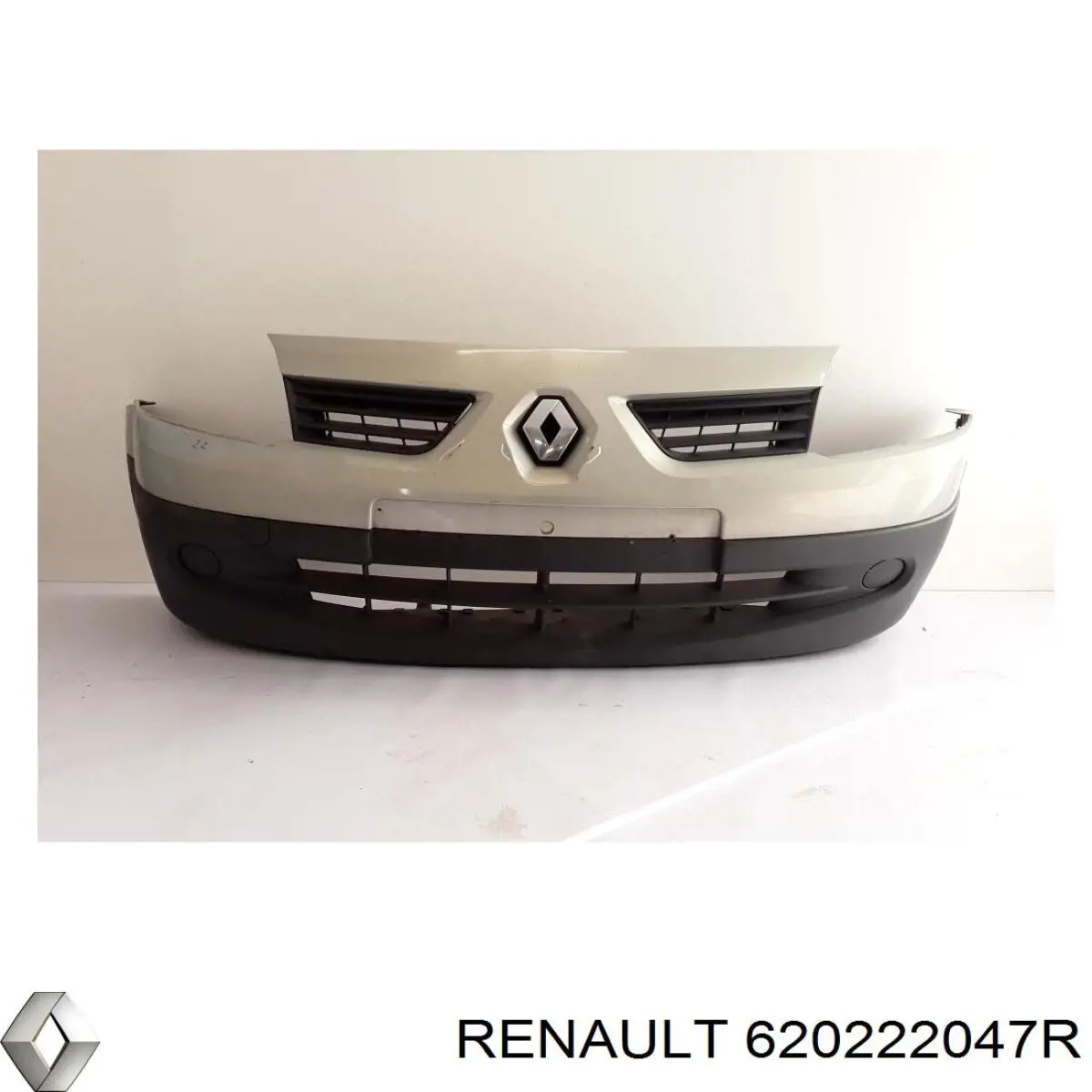 Передний бампер на Renault Modus JP0