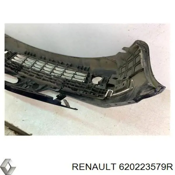 Бампер передний в сборе на Renault Megane II LM0, LM1