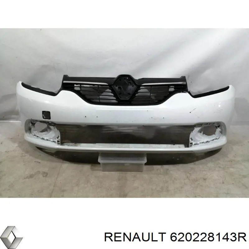 620228143R Renault (RVI) передний бампер